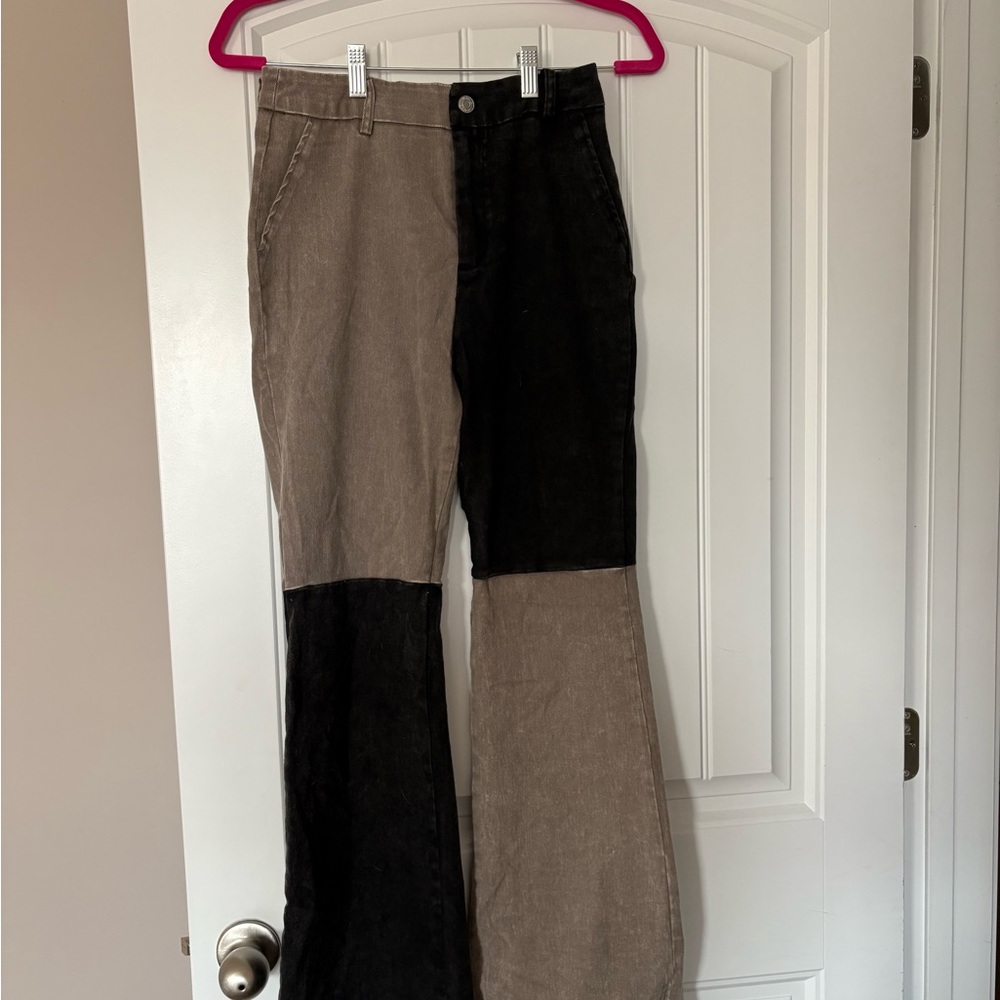 Eesome Two-Tone Black and Brown Women's Boyfriend Jeans